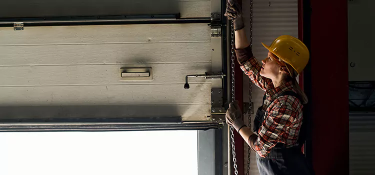 Addressing Common Garage Door Stoppage Issues in Hendersonville, TN