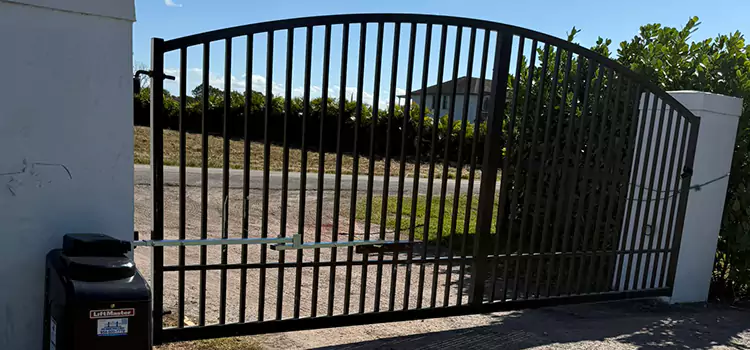 Driveway Fence Repair Hendersonville